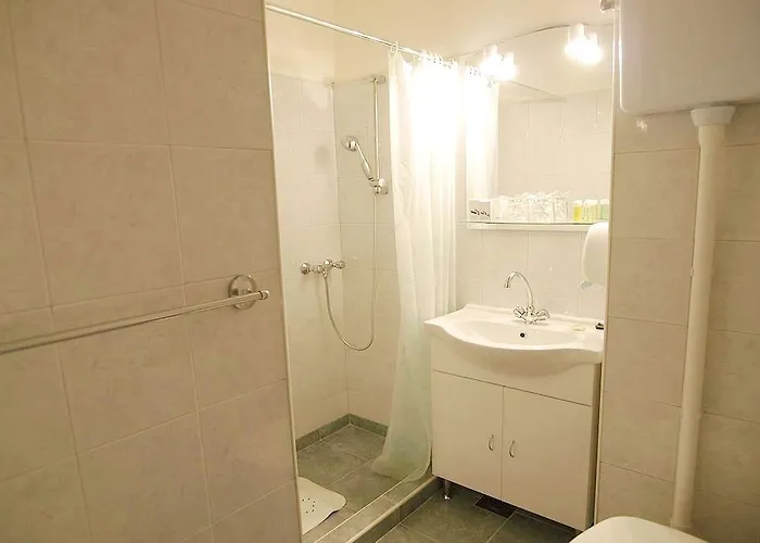 Hotel Dalmacija Hvar 3*