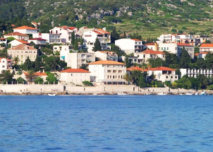 Hotel Dalmacija Hvar 3*
